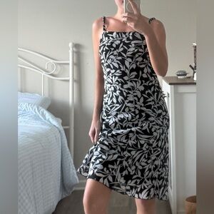 Elegant Black and White Leaf Print Dress